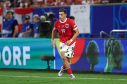 虎扑网址-德天空：水晶宫与比利亚雷亚尔争夺鲍姆加特纳，尚未提交正式报价