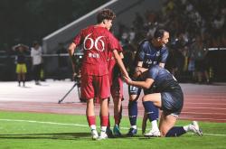 虎扑平台-少年“过人”，城市“破门”—— 南京“校园足球”发展观察