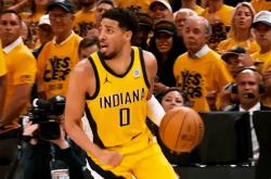 虎扑中国-步行者捍卫荣耀：团队篮球奏响逆袭序曲，雷霆败走印第安纳