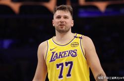 虎扑官网-无论发生什么，我都不会被交易！盘点NBA现役5大非卖品球员，东契奇上榜