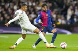 虎扑中国-西甲-皇马3-0塞尔塔：巴萨很猛，龙哥干得也不差|前瞻