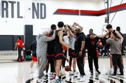 虎扑首页-暂时离开CBA！余嘉豪留洋月薪约16710元，远低于在国内600万年薪