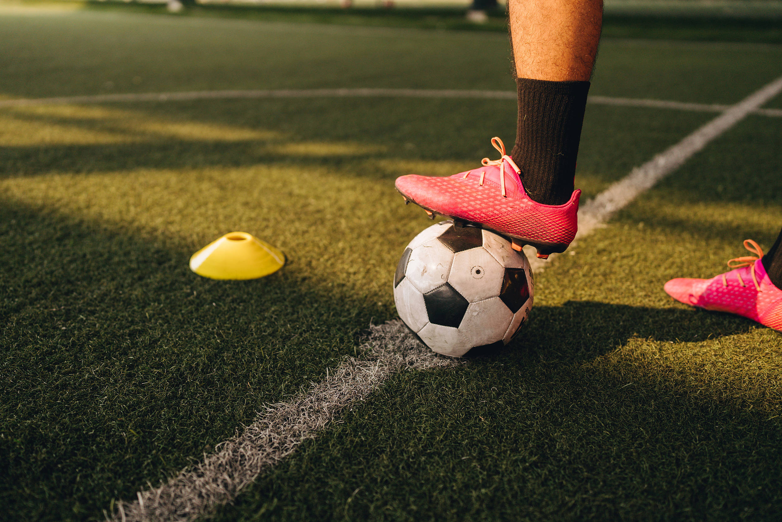 少年“过人”，城市“破门”—— 南京“校园足球”发展观察