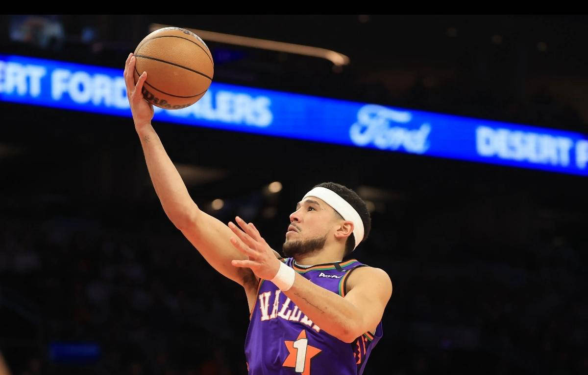 菲尼克斯太阳将顶薪续约德文·布克