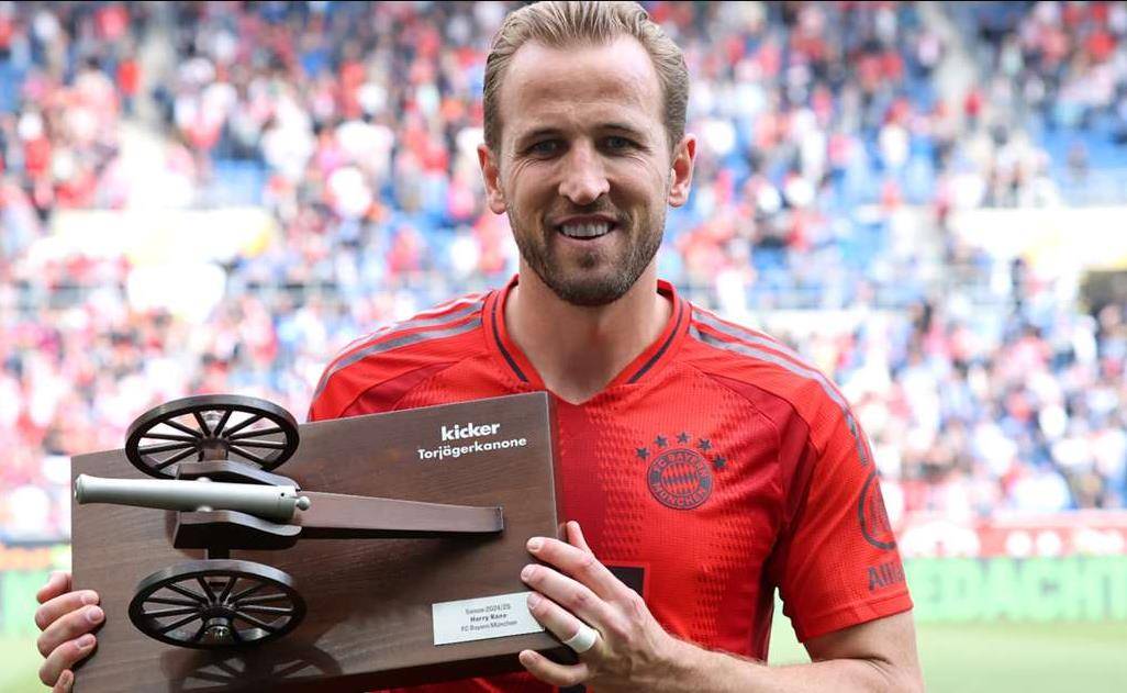 拜仁慕尼黑4球狂扫霍芬海姆，凯恩卫冕金靴，穆勒完美谢幕