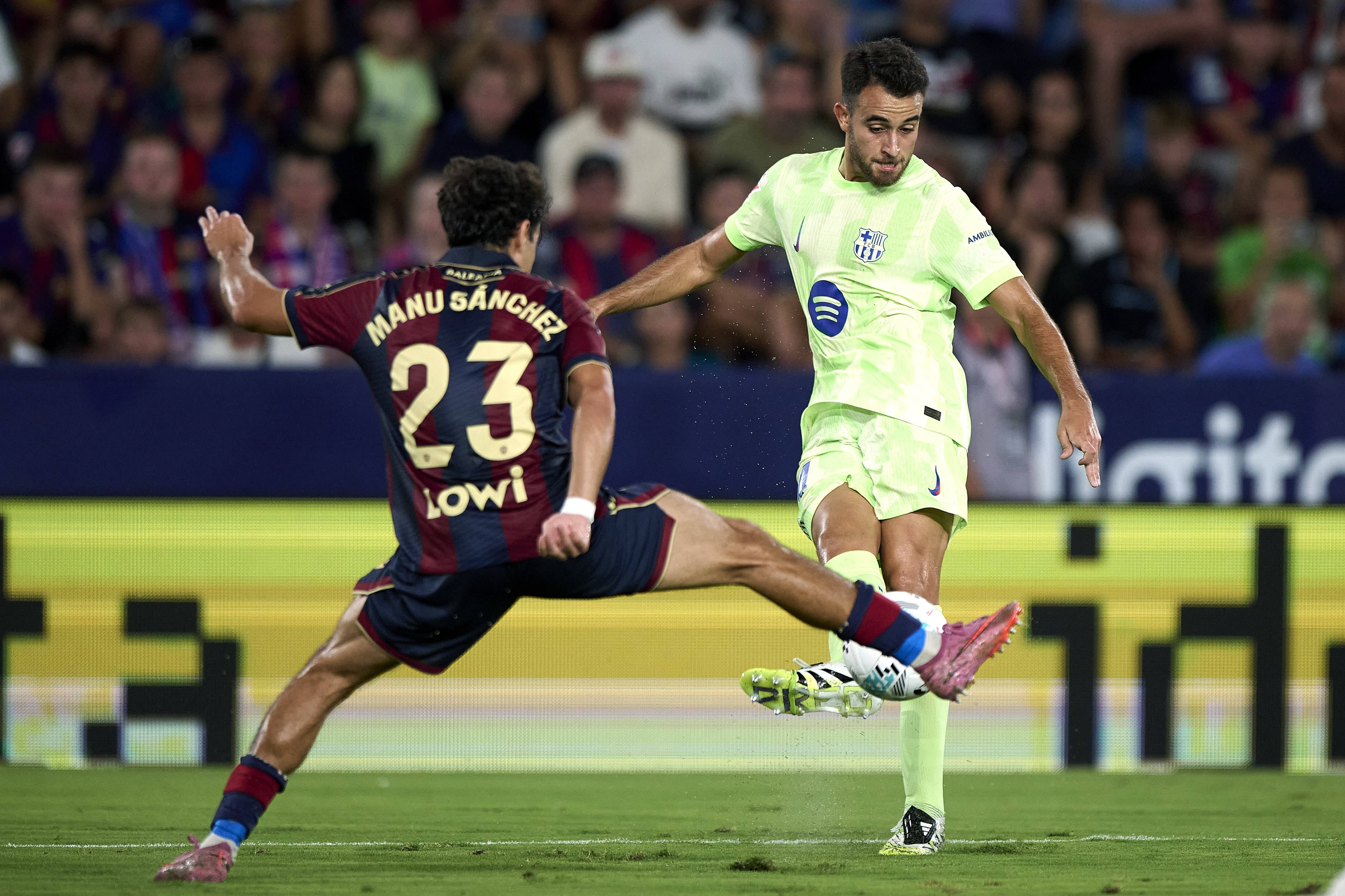 （体育）足球——西甲：巴塞罗那胜莱万特