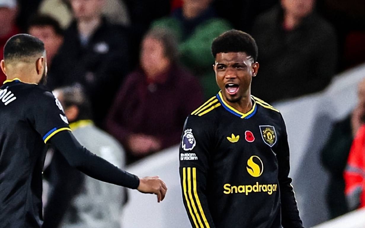 曼联客战热刺分析，红魔2比2诺丁汉森林，争议判罚送分防守漏洞大