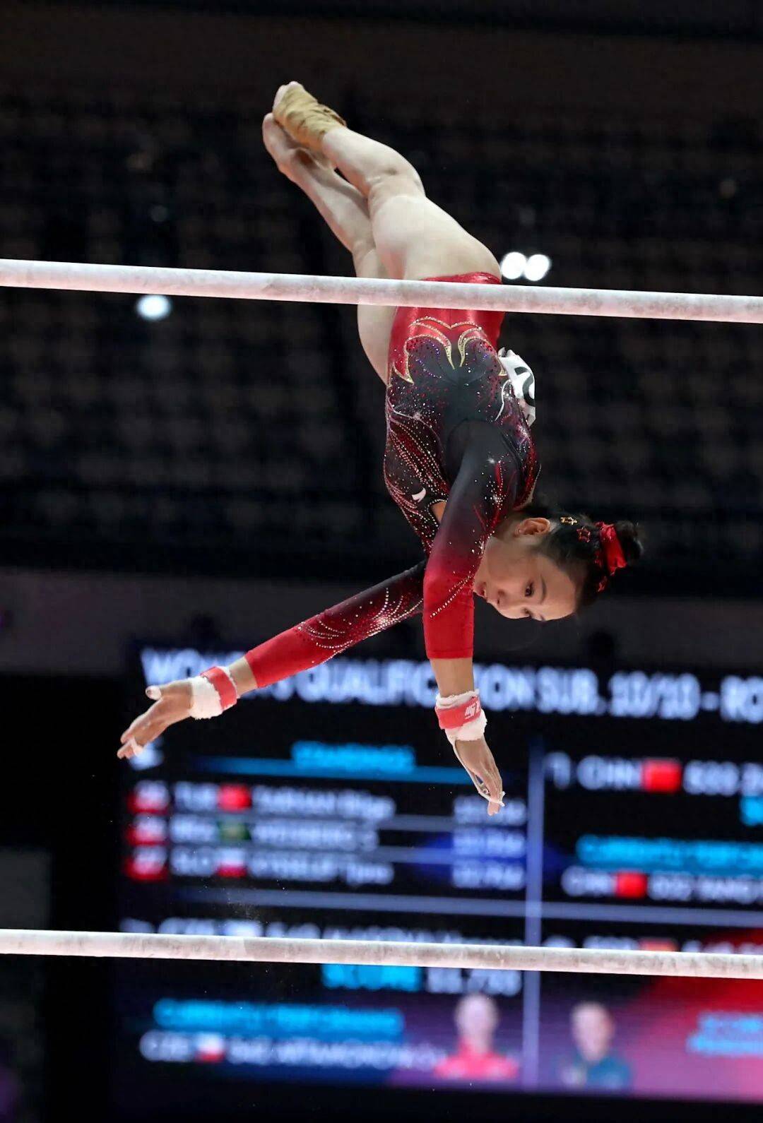 体操世界杯中国队收获2金